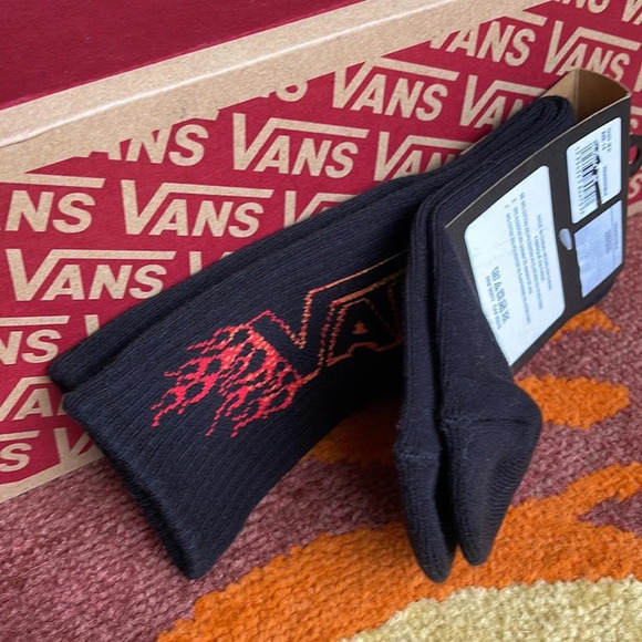 VANS “Off The Wall” Boys socks  
NWT - Picture 5 of 16
